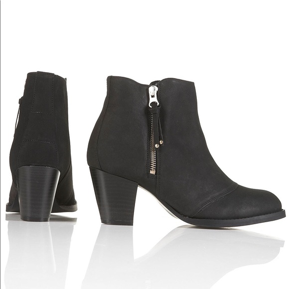TOPSHOP Mighty Black Leather Zip Moto Biker Boots